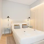 Liiiving In - Luxury Design Apartment