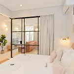 Liiiving In - Luxury Design Apartment