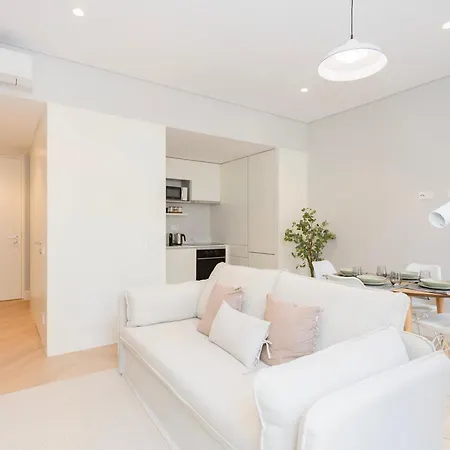 Liiiving In - Luxury Design Apartment *