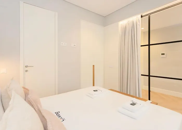 Liiiving In - Luxury Design