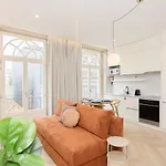 Liiiving In - Luxury Design *