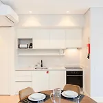 Liiiving In - Luxury Design