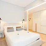 Liiiving In - Luxury Design *