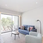 Liiiving In - Luxury Design