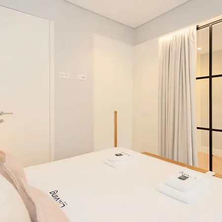 Liiiving In - Luxury Design