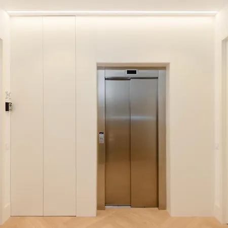 Liiiving In - Luxury Design