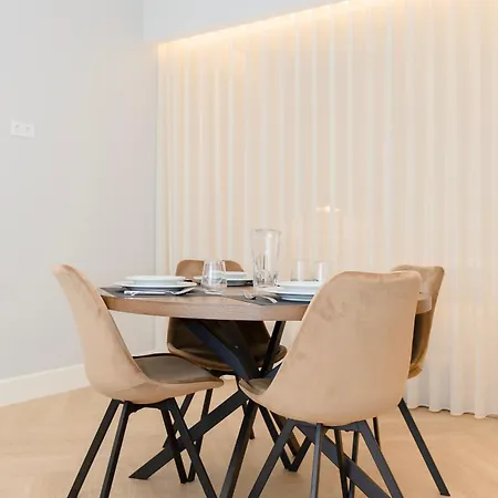 Liiiving In - Luxury Design Lägenhet