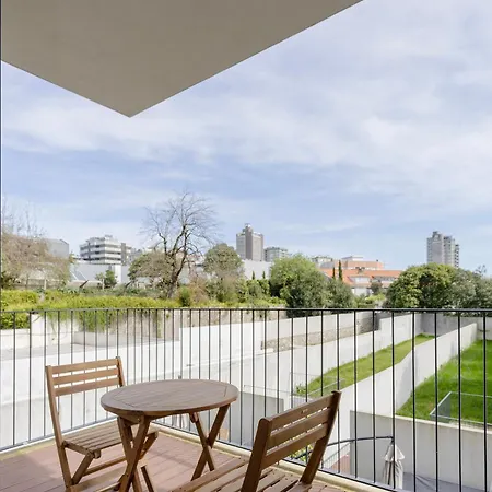 Liiiving In - Luxury Design Oporto