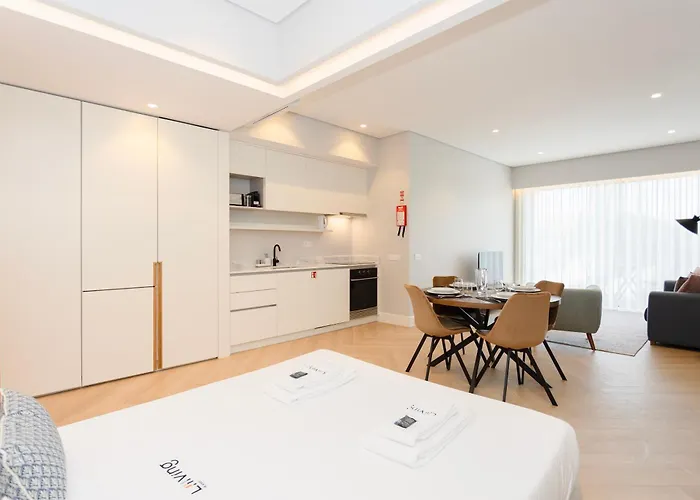 Liiiving In - Luxury Design