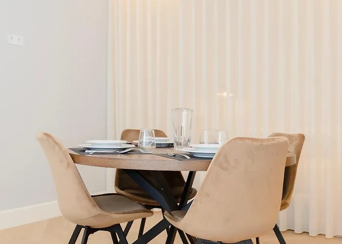 Liiiving In - Luxury Design דירה