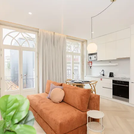 Liiiving In - Luxury Design *