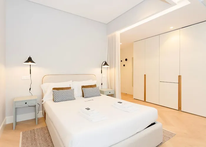 Liiiving In - Luxury Design *