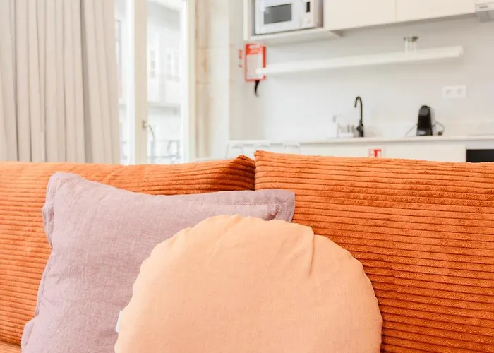 Liiiving In - Luxury Design *